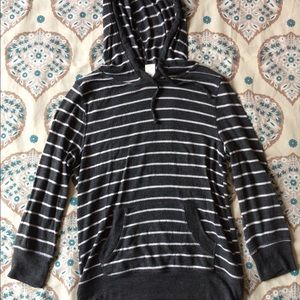 Light Gray White Hoodie Sweater Medium Timing